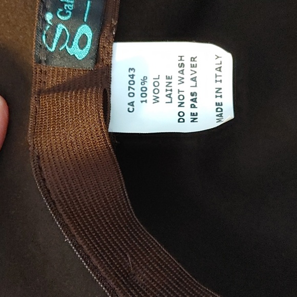 Made in Italy Wool Bucket/Church Hat with Floral Detail - Picture 8 of 11